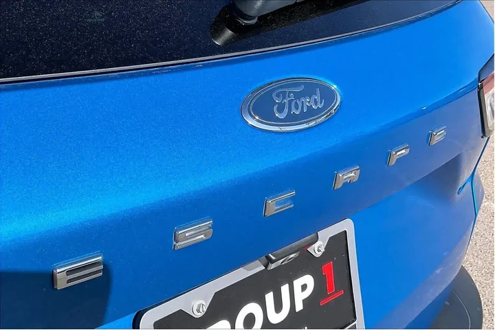 $11894 : Ford Escape 2020 SE 4dr SUV image 9