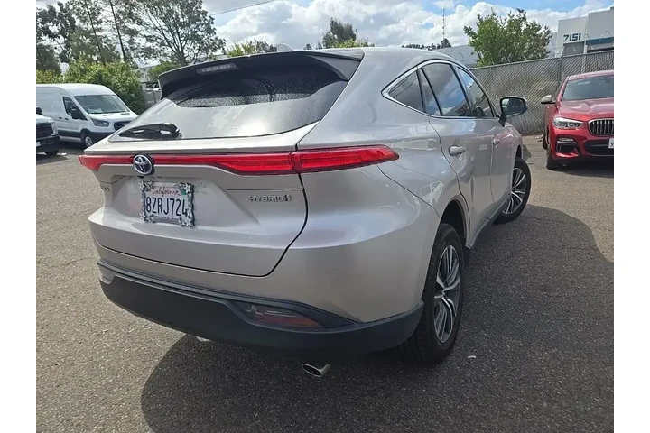 $28411 : Toyota Venza 2022 AWD LE 4dr image 8