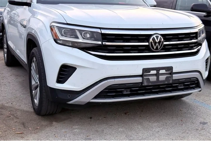 $18899 : Volkswagen Atlas Cross Sport image 2