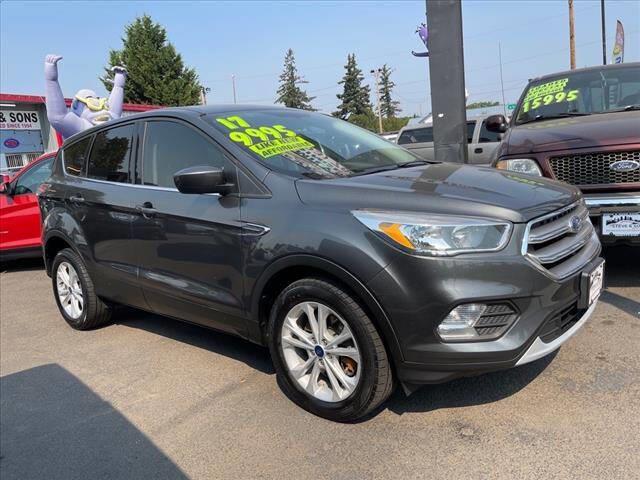 $9995 : 2017 Escape SE image 2