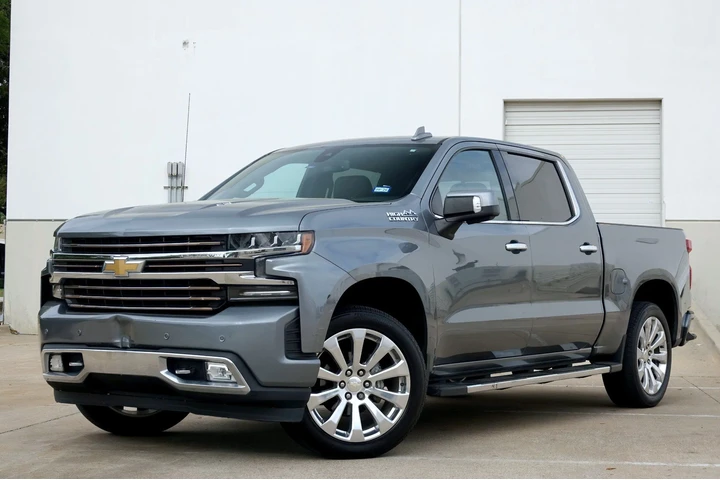 $27995 : 2020 Silverado 1500 4WD Crew image 2