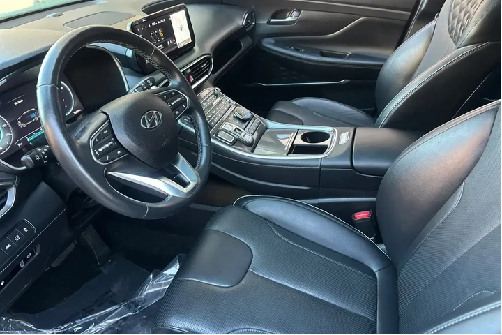$27990 : Hyundai SANTA FE Plug-In Hyb image 10