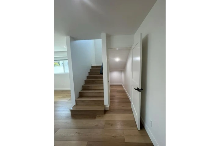 $1900 : 2 Bed 2Bath Apt in Vermont Ave image 4