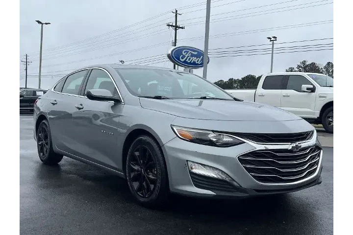 $18167 : Chevrolet Malibu 2024 LT 4dr image 4