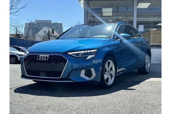 $18799 : Audi A3 2023 Premium 40 TFSI image 4