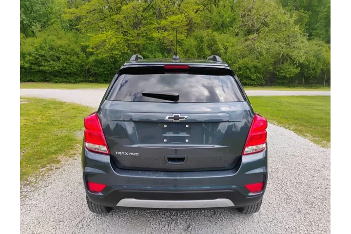 $13997 : 2021 Trax LT image 6
