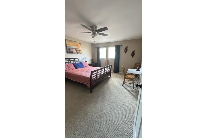 $600 : Cuarto ampleo  y bien ubicado. image 4