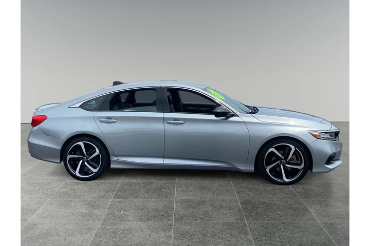 $30001 : Honda Accord 2022 Sport 4dr image 6