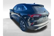 $27987 : Ford Escape 2023 AWD Platinu thumbnail