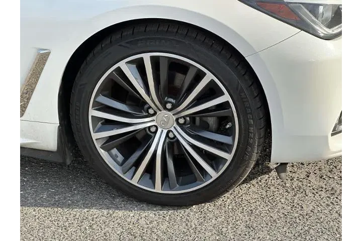 $18846 : INFINITI Q60 2017 AWD 2.0T 2 image 10