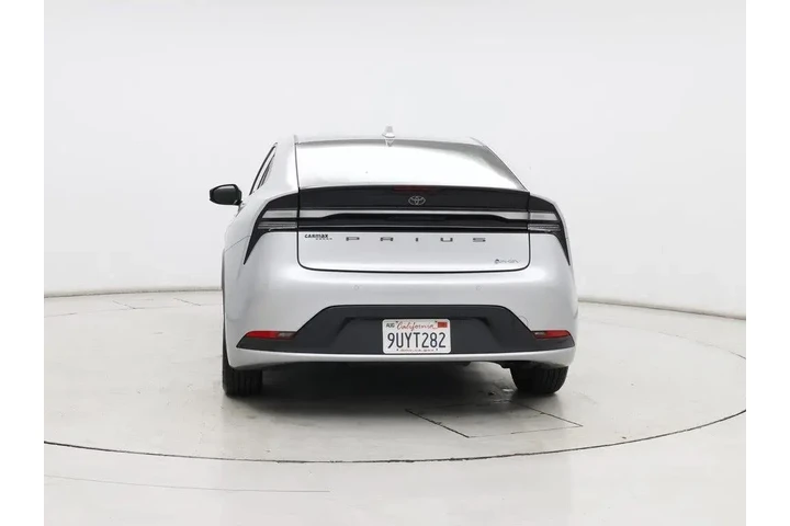$35998 : Toyota Prius Plug-in Hybrid image 6