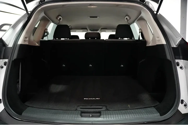 $17740 : 2021 Rogue image 9