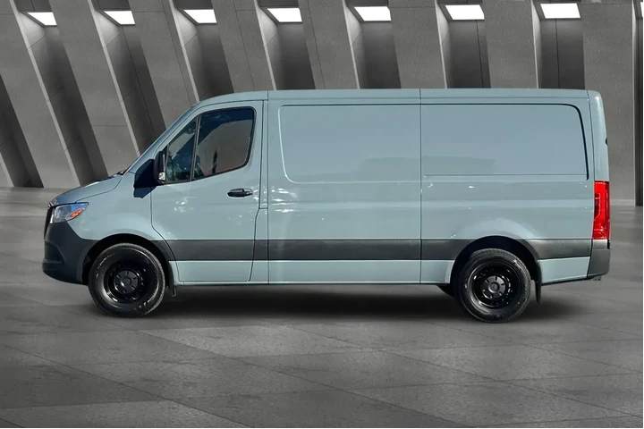 $39900 : Mercedes-Benz Sprinter 2024 image 7