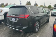 $32990 : Chrysler Pacifica Plug-In Hy thumbnail