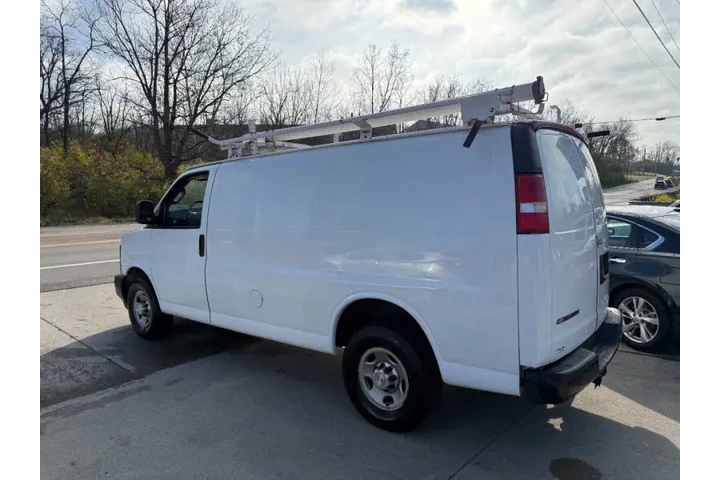 $11750 : 2017 Express 2500 image 9