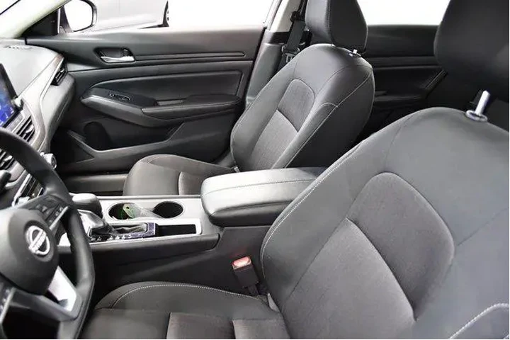 $20994 : Nissan Altima 2025 2.5 SV 4d image 9
