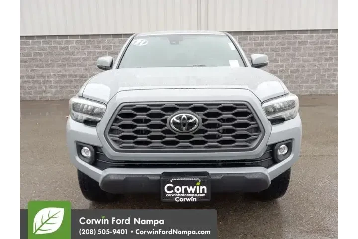 $37979 : Toyota Tacoma 2021 4x4 TRD O image 8