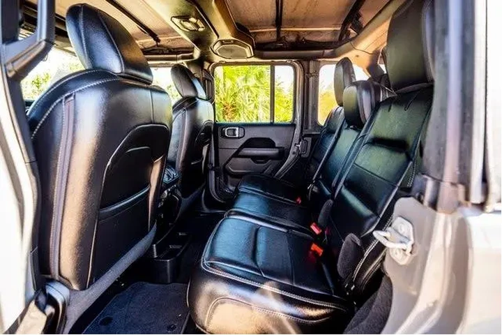 $24248 : Jeep Wrangler Unlimited 2020 image 8