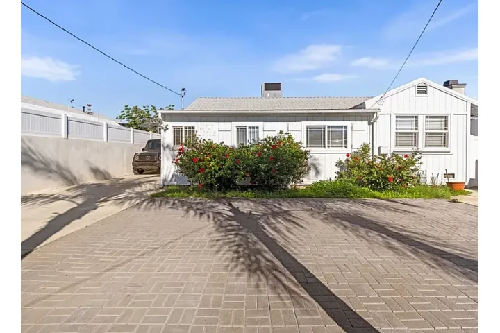 $2200 : CASA🐱near USC & downtown LA🐶 image 1