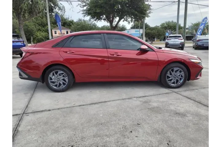 $22985 : Hyundai ELANTRA Hybrid 2024 image 4