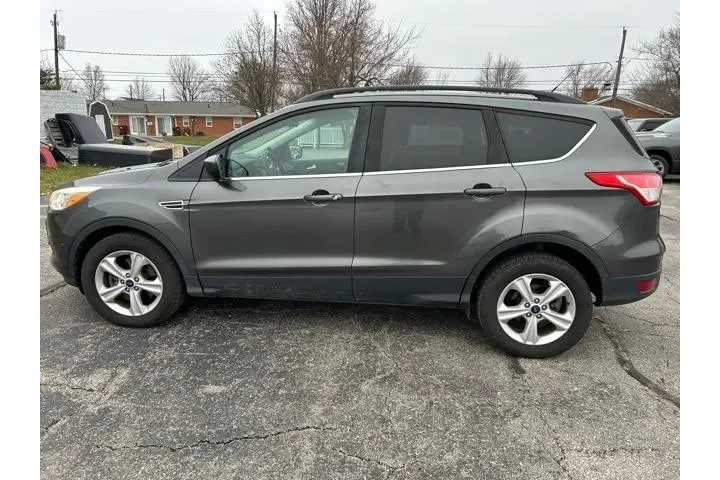 $9057 : Ford Escape 2015 AWD SE 4dr image 8