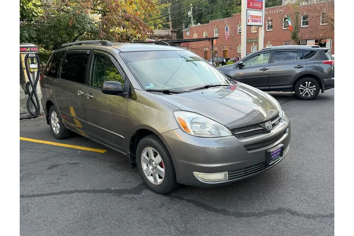 $5995 : 2005 Sienna CE image 7