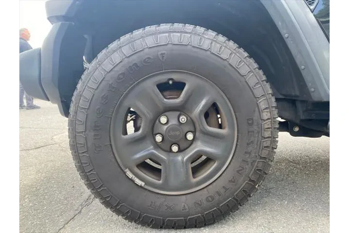 $33990 : Jeep Wrangler Unlimited 2020 image 5