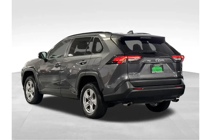 $31990 : 2023 RAV4 XLE image 3