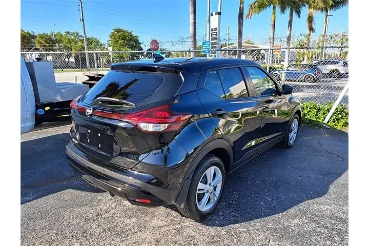 $16990 : Nissan Kicks 2024 S 4dr Cros image 3