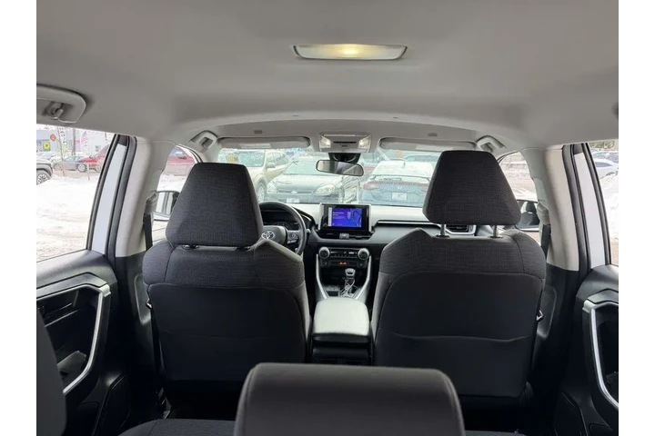 $26918 : Toyota RAV4 2023 AWD LE 4dr image 10