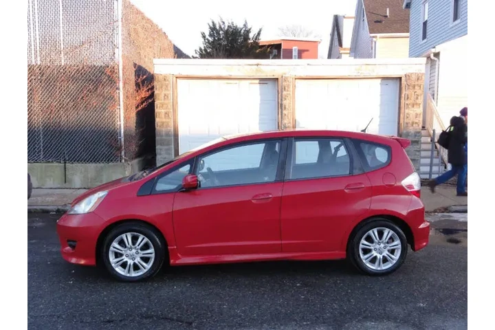 $7450 : 2011 Fit Sport image 7