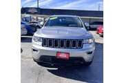 $16999 : 2021 Grand Cherokee Laredo E thumbnail