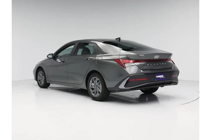 $21998 : Hyundai ELANTRA 2024 SEL 4dr image 2