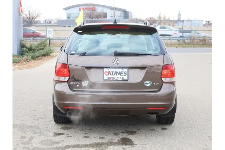 $8877 : Volkswagen Jetta 2013 SportW image 7