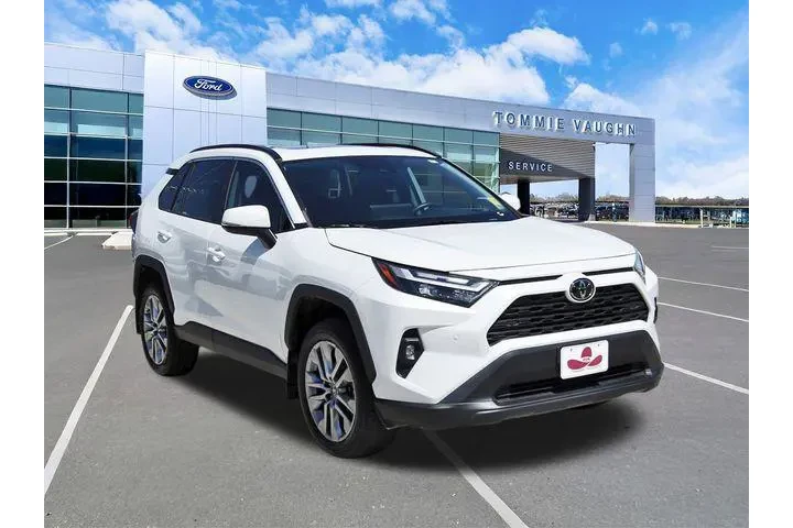 $32146 : Toyota RAV4 2024 XLE Premium image 6