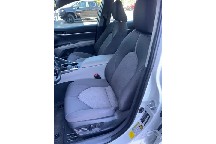 $26800 : Toyota Camry Hybrid 2023 LE image 5