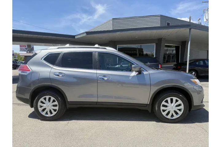 $9850 : 2016 Rogue S image 9