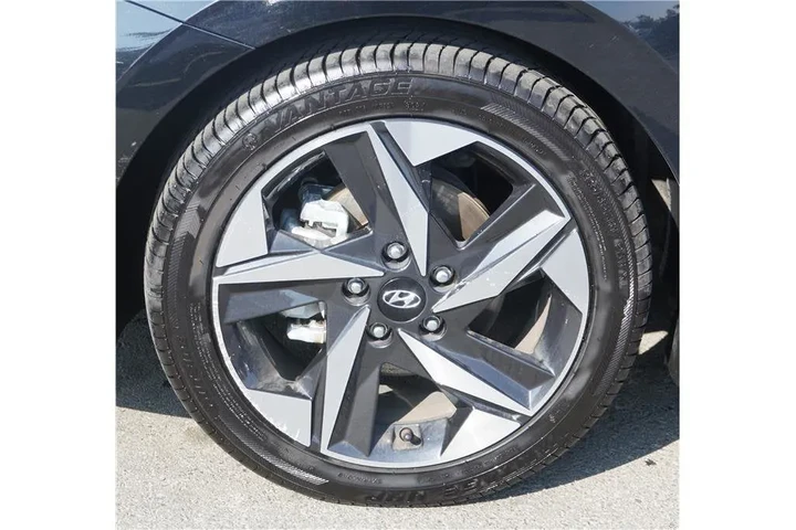 $18284 : 2022 Elantra SEL image 10