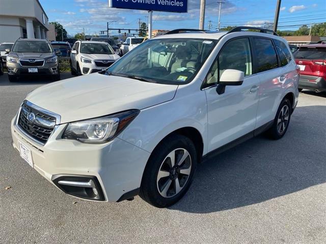 $19025 : 2017 Forester 2.5i Limited image 2