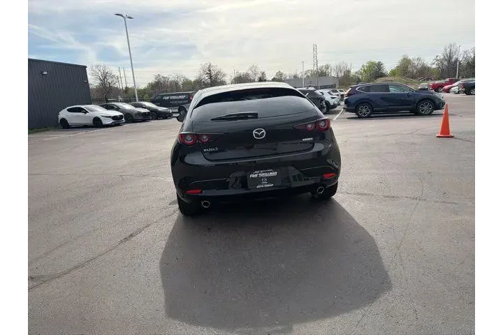 $21980 : Mazda Mazda3 Hatchback 2023 image 8