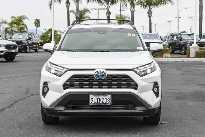 $35995 : Toyota RAV4 Hybrid 2024 AWD image 2