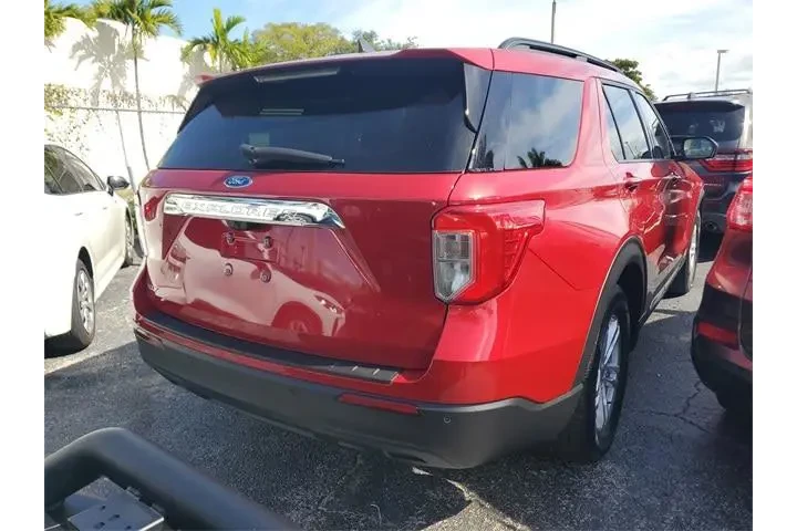 $23990 : Ford Explorer 2022 XLT 4dr S image 3