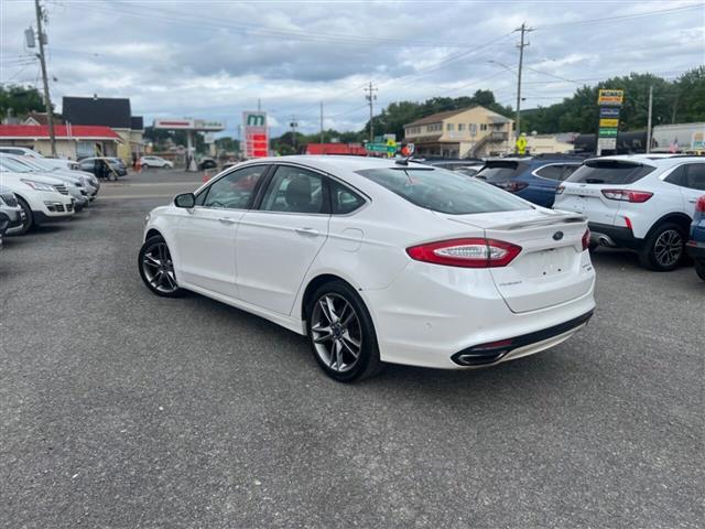 $9990 : 2014 Fusion image 5