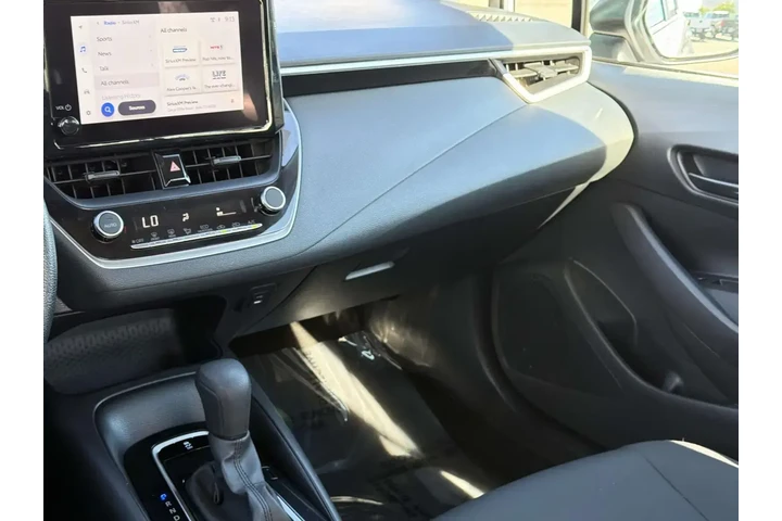 $23987 : Toyota Corolla 2025 LE 4dr S image 10