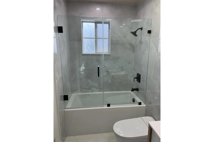 Glass shower doors image 5