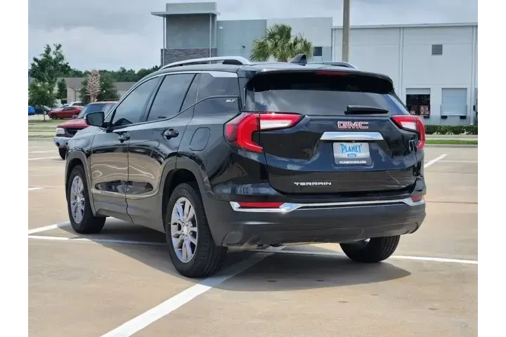 $25374 : GMC Terrain 2024 SLT 4dr SUV image 4