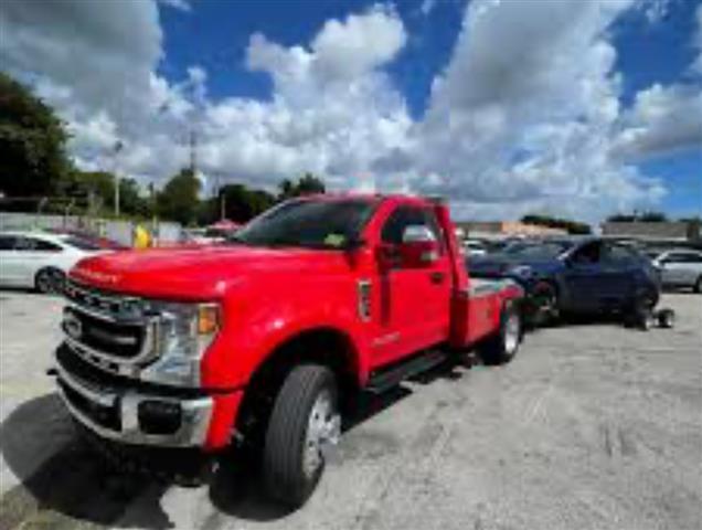 We buy junk cars Fort Myers image 1