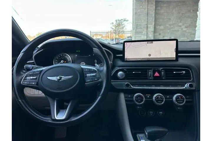 $23495 : Genesis G70 2022 2.0T 4dr Se image 6