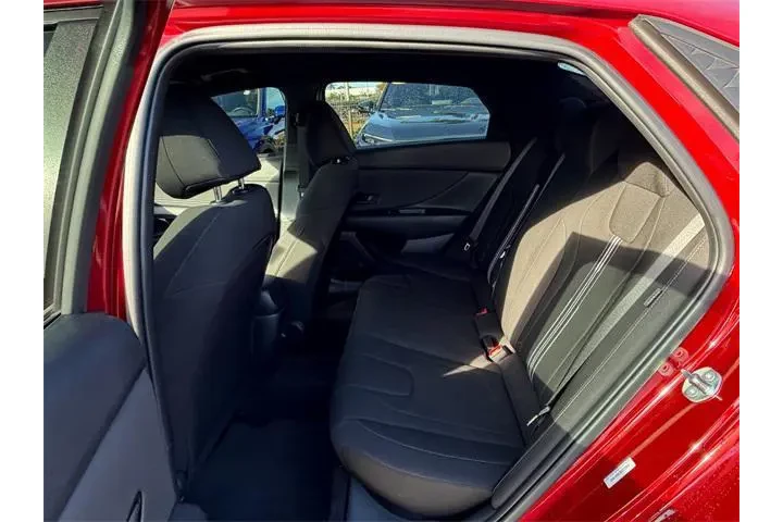 $18775 : Hyundai ELANTRA 2025 SEL Spo image 8