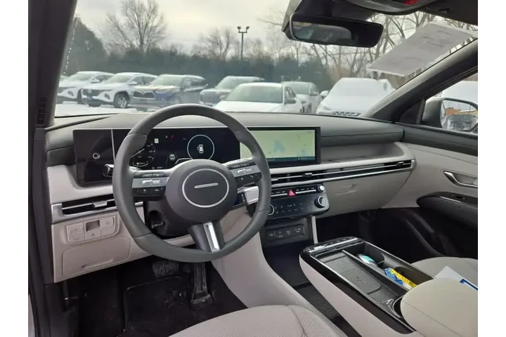 $36000 : Hyundai TUCSON 2025 AWD Limi image 10